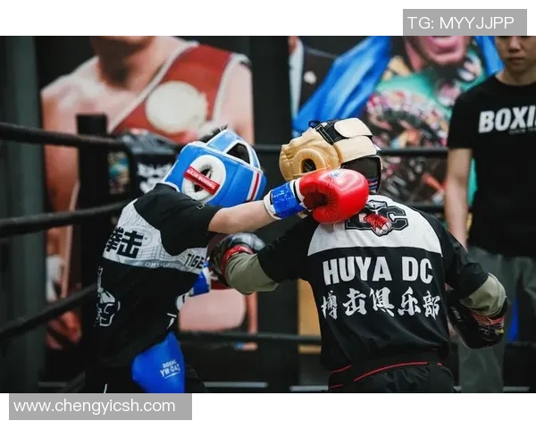 UFC激战卢克对决菲利普谁将成为新一代拳坛霸主