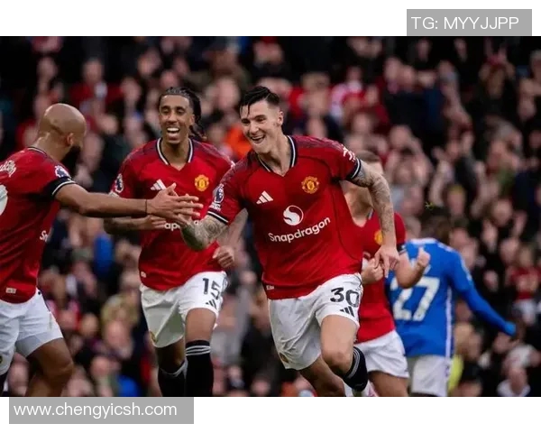 曼联官方宣布完成首名签约，热情迎接新援加盟！