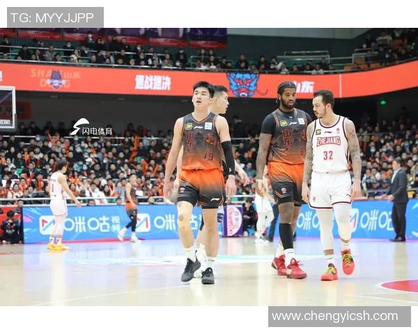 山东男篮对决八一男篮精彩赛程回顾与战术分析